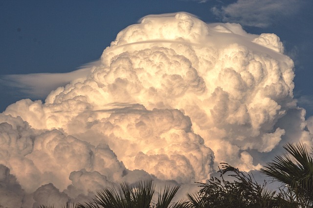 cumulonimbus-697288_640